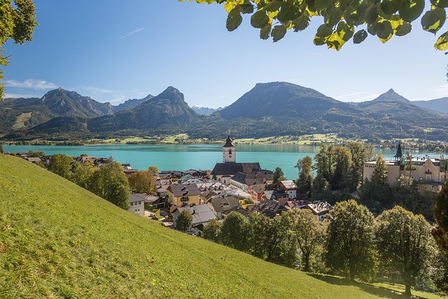 Eventyr ved fjorden: Sankt hans aften i naturens tegn